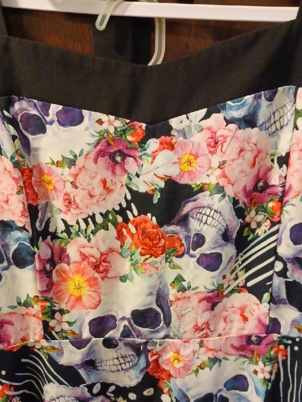 Floral Skull Fit-and-Flare Dress in Black with Pink & Blue Flowers Size XXL - Picture 4 of 14